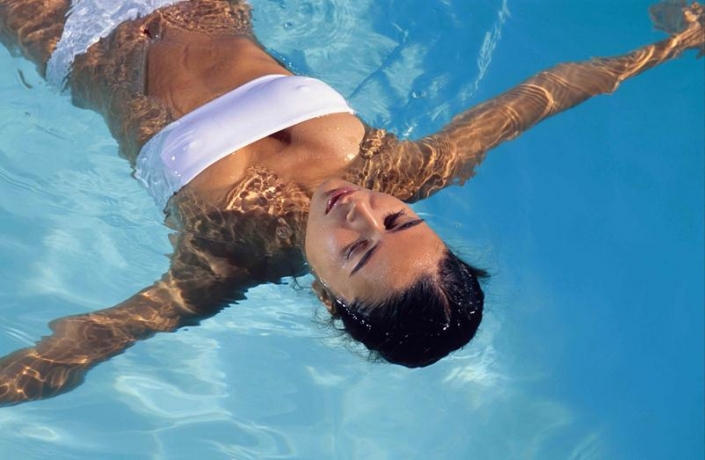 Как плавать в бассейне при остеохондрозе