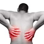Болит спина повыше талии
