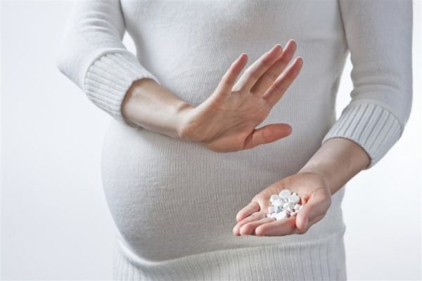 Большинство препаратов противопоказаны для беременных