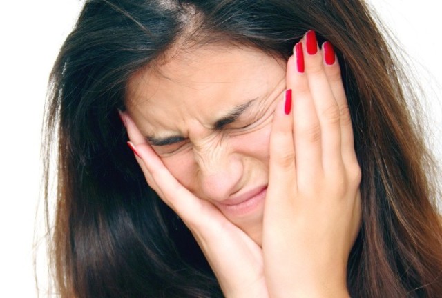 Защемление тройничного нерва: причины, лечение