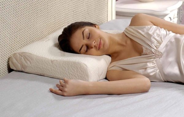 Правильно подобранные постельные принадлежности - залог здоровья шеи